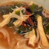 ワカメと玉ねぎのダイエット蕎麦